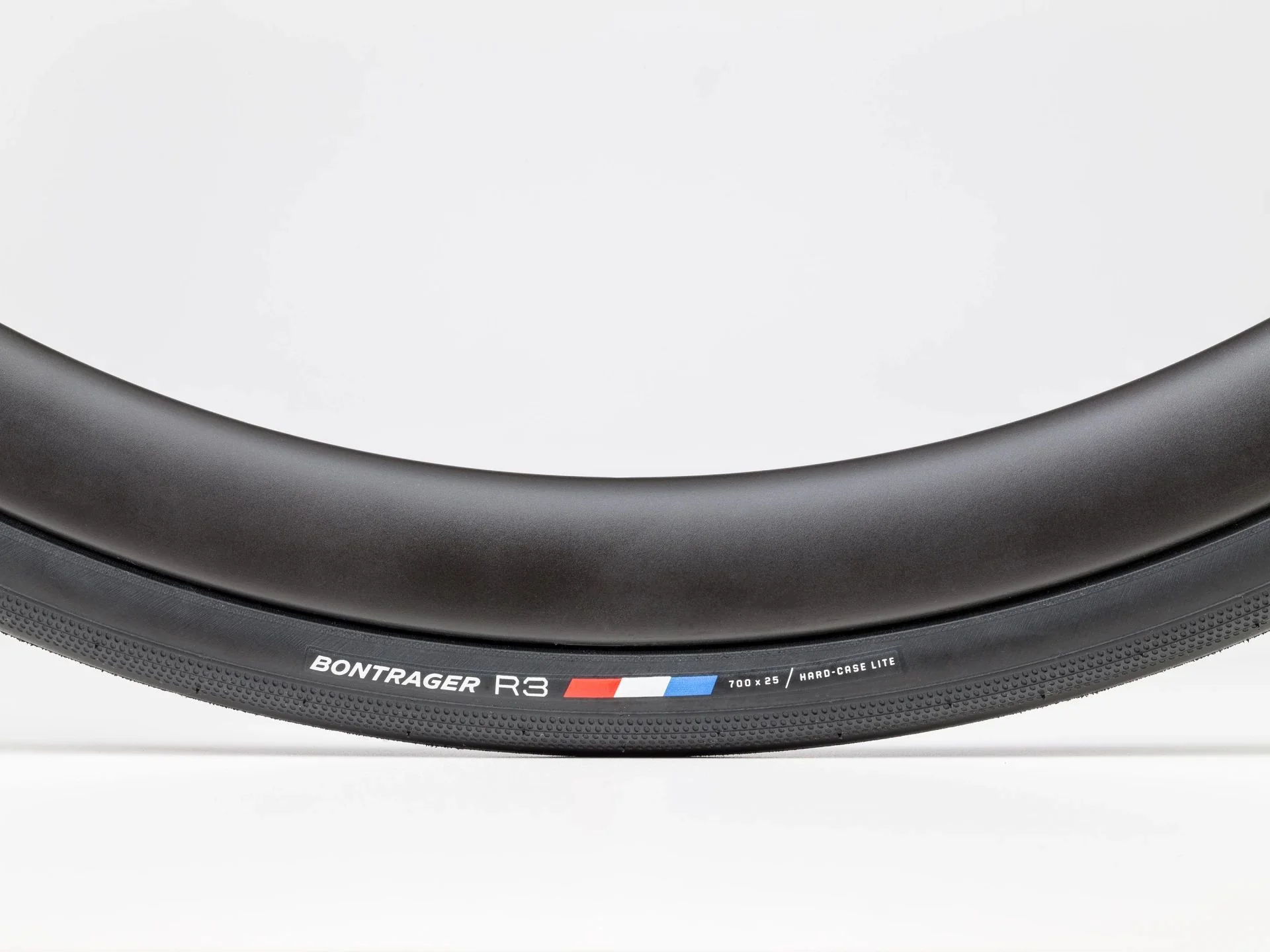 Bontrager R3 Hard-Case Lite - Image 3