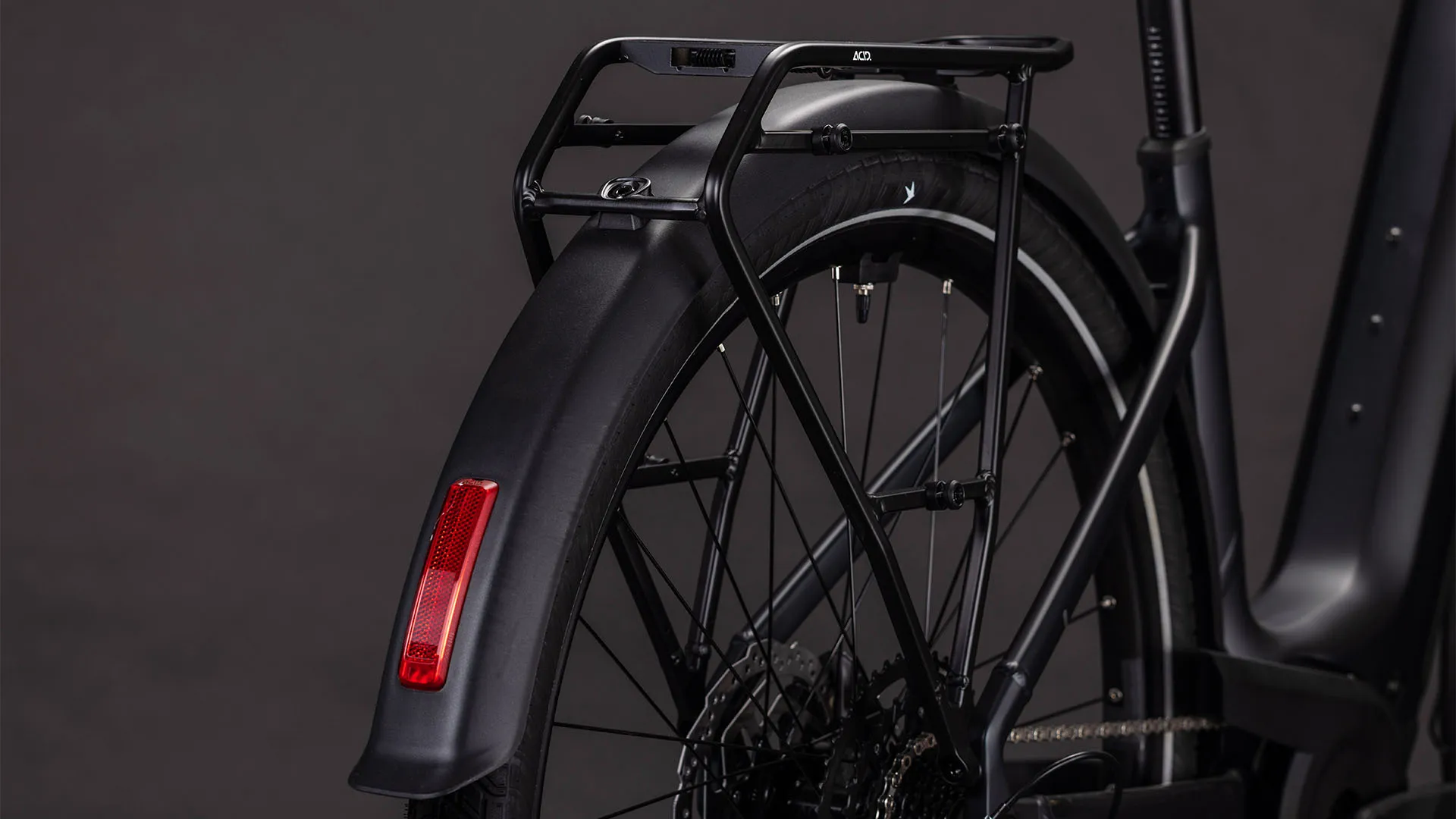 Cube Touring Hybrid ONE 600 coal´n´chrome Tiefeinsteiger 2026 - Image 4