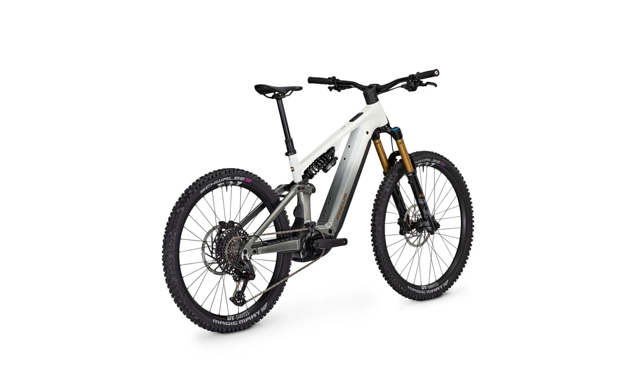 Focus SAM² 6.9 800 White / Steelgrey 2026 - Image 2