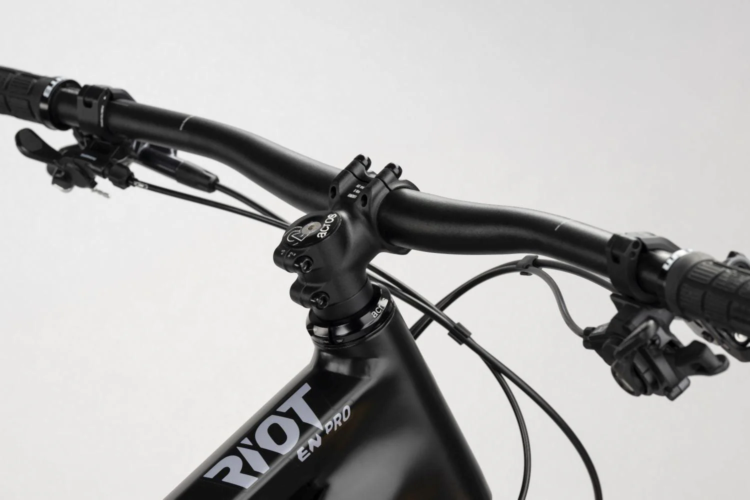 Ghost Riot EN Pro black/red - matt/glossy - Image 5