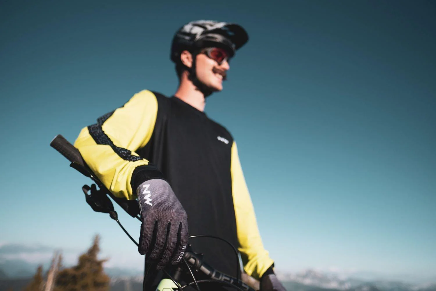 Northwave Air LF Full Finger Glove - Image 2
