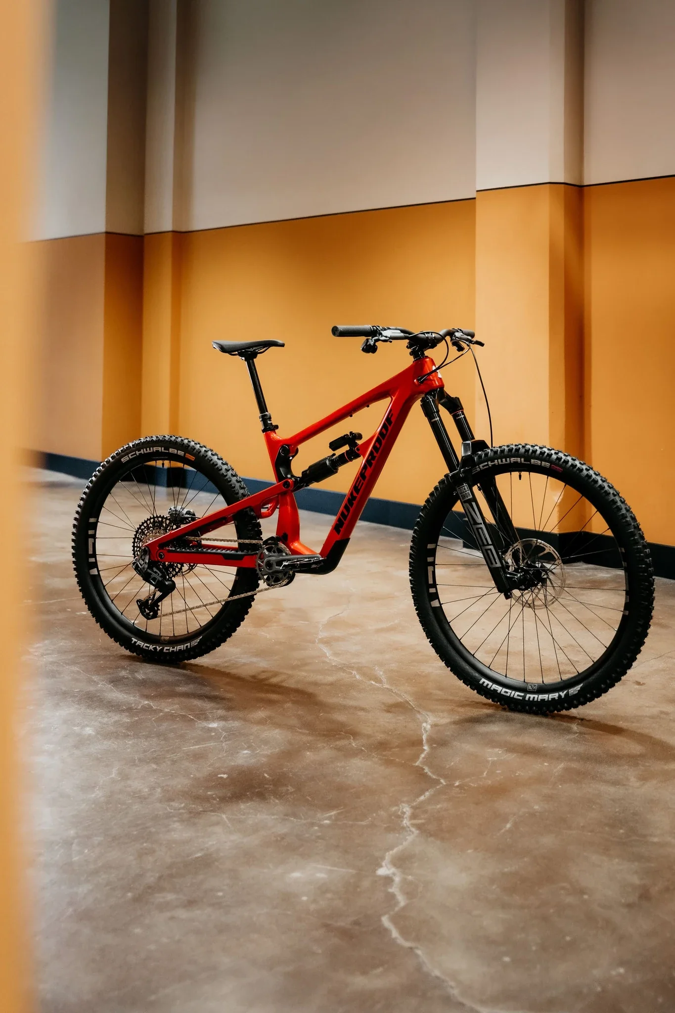 Nukeproof Mega Carbon Pro T-GX red - Image 2
