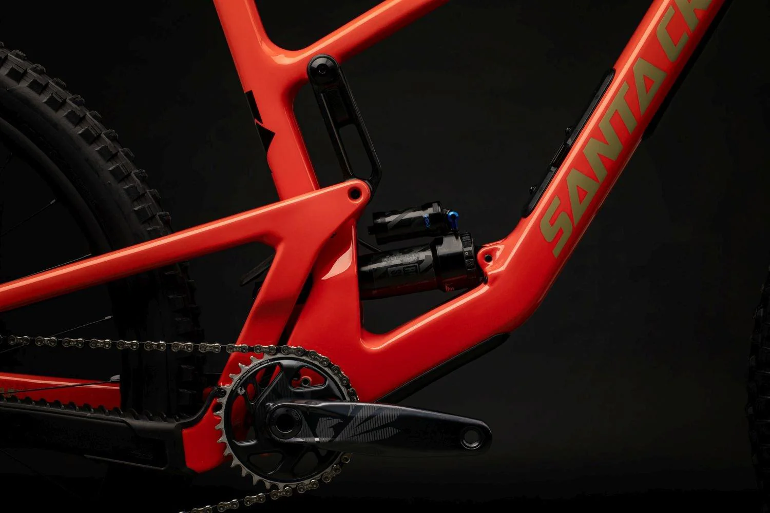 Santa Cruz 5010 | C | S | Gloss Red - Image 10