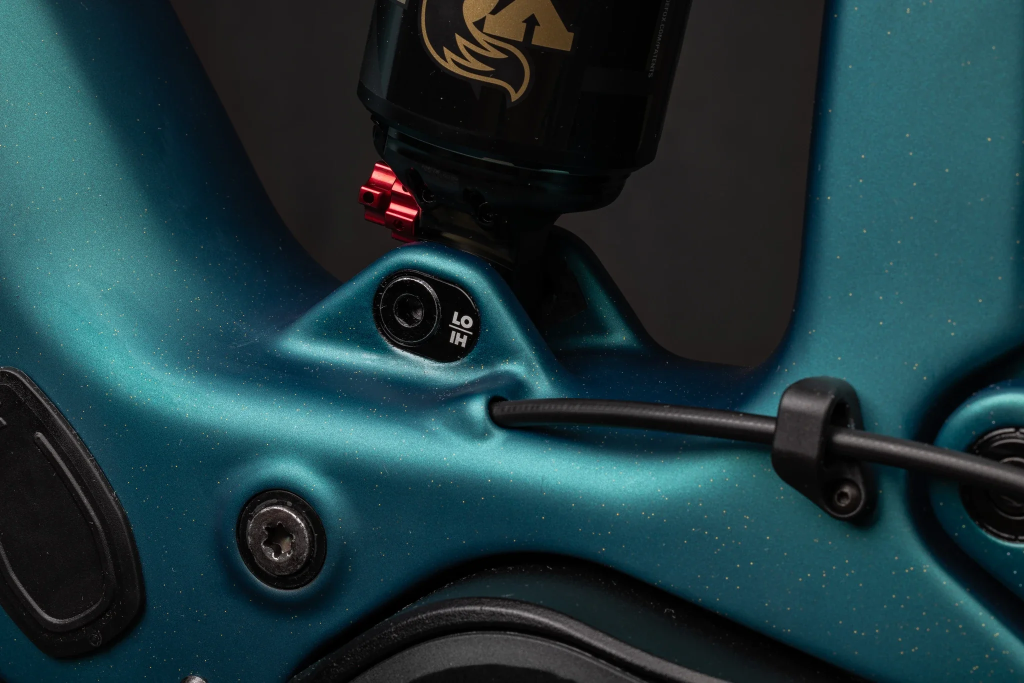 Santa Cruz Bullit 4 C MX 90 Matte Teal Sparkle 2026 - Image 6