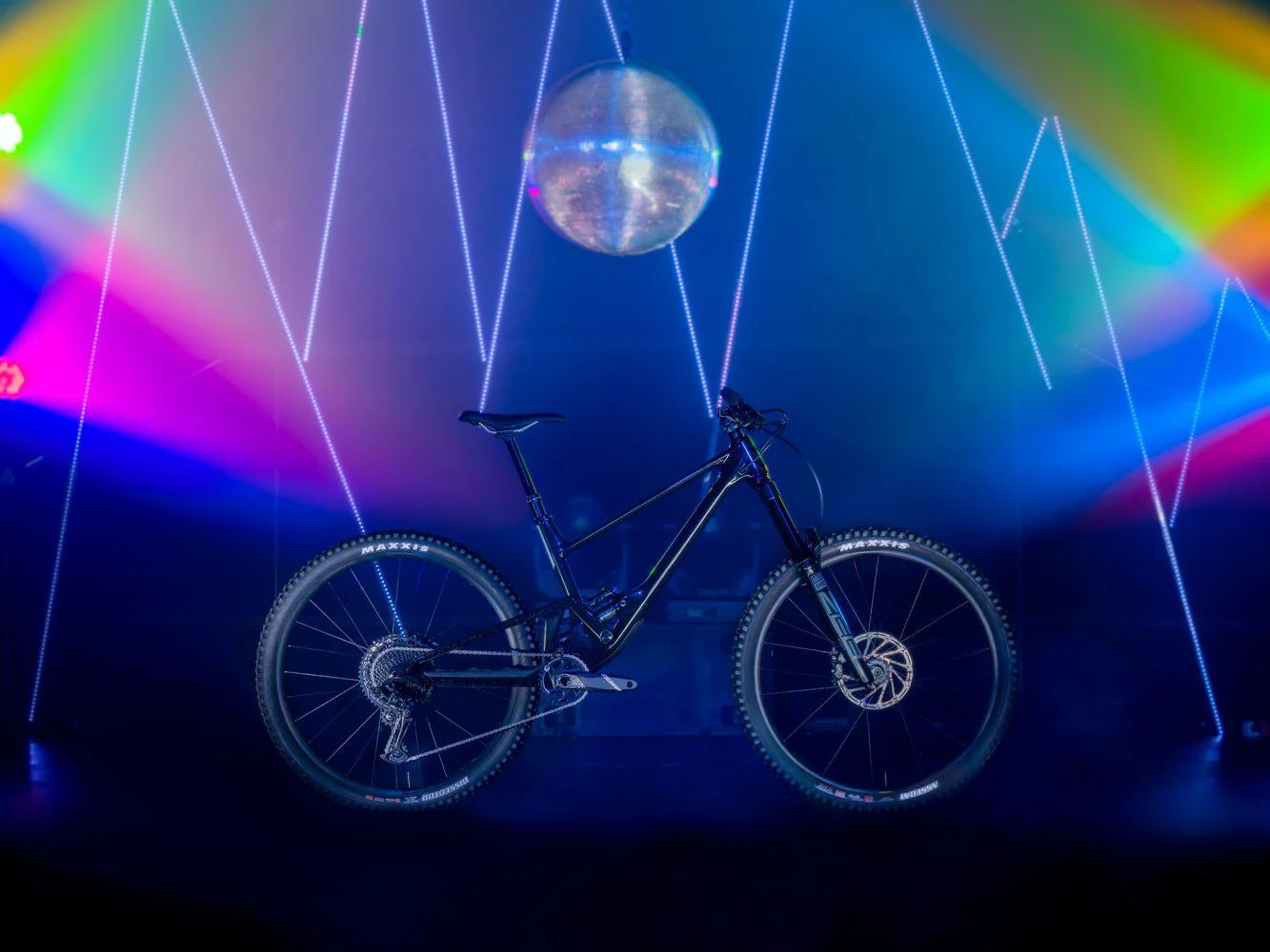 SCOR 4060 LT NX Midnight Disco - Image 4