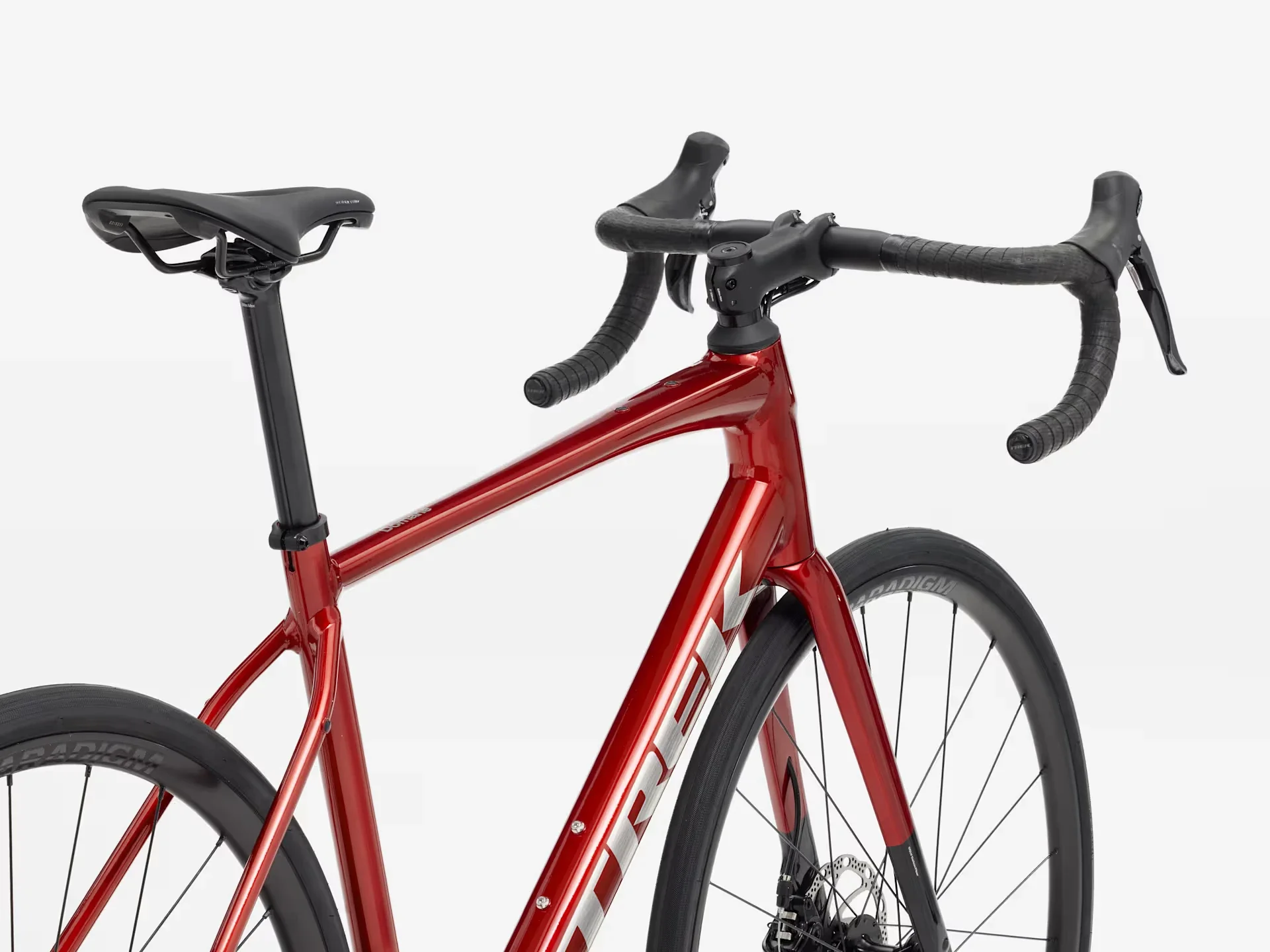 Trek Domane AL 2 Gen 4 Fury Red 2027 - Image 3