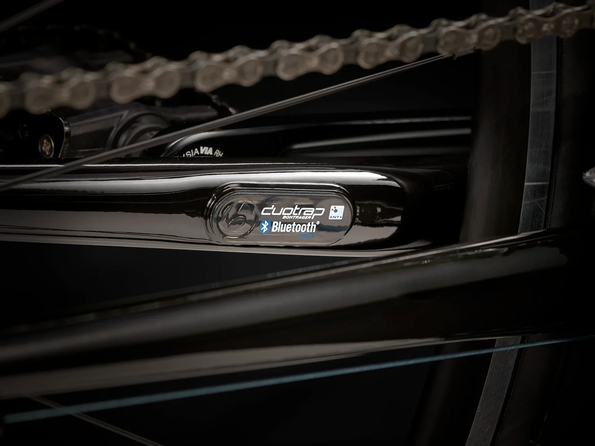 Trek Domane AL 2 Trek Black/Carbon Smoke - Image 8