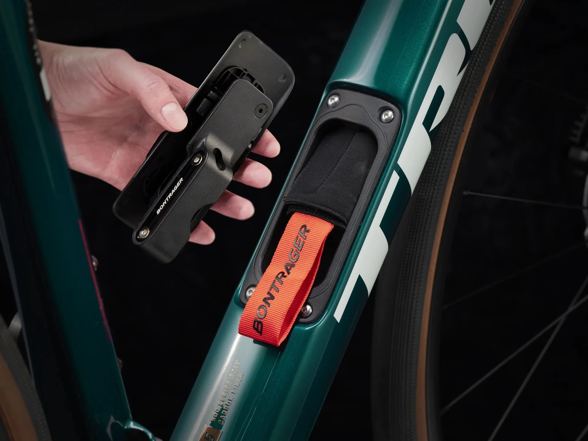 Trek Domane SL 5 Dark Aquatic - Image 4
