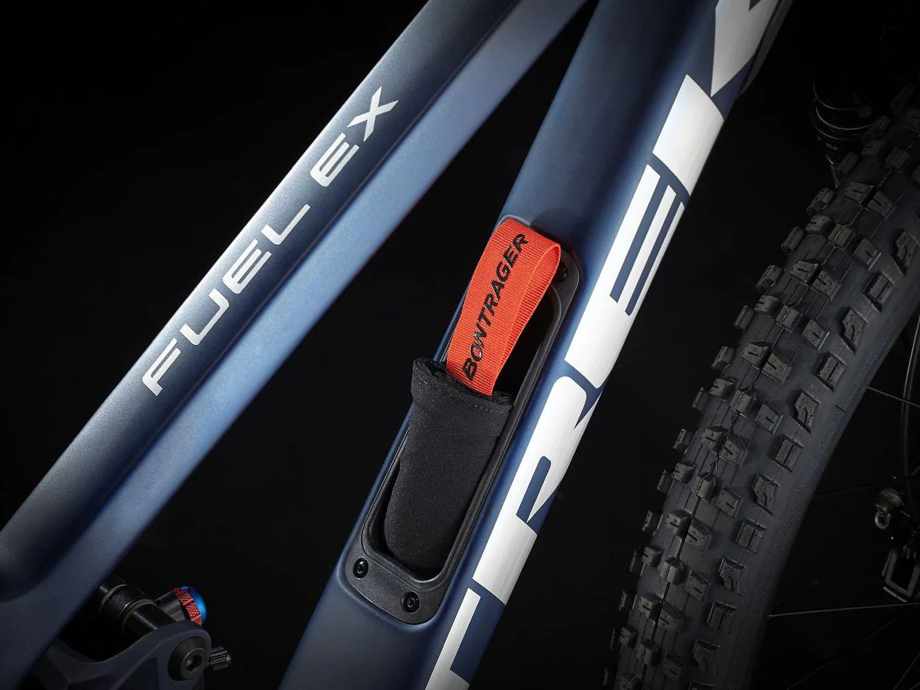 Trek Fuel EX 9.7 Carbon Blue Smoke - Image 5