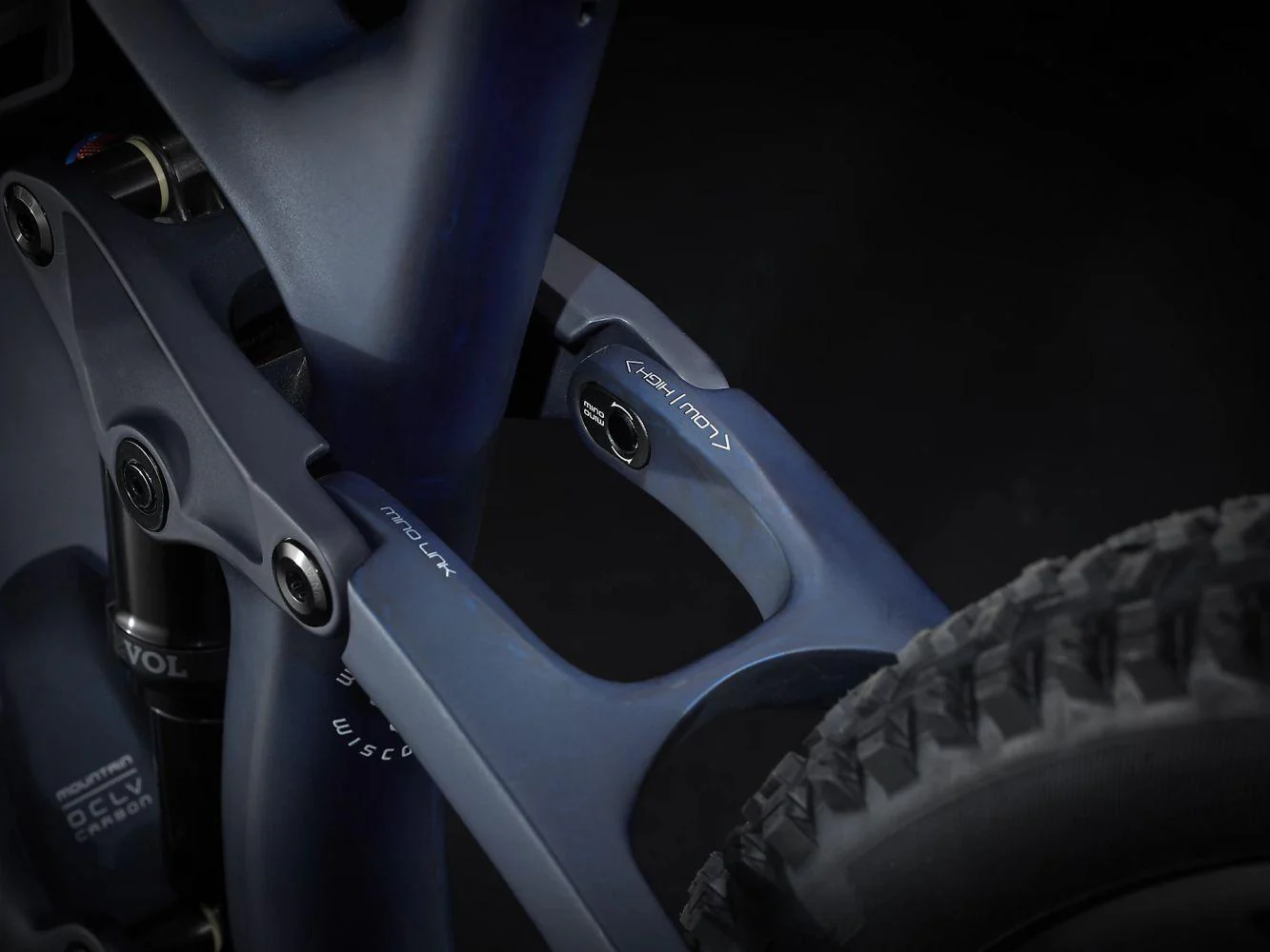 Trek Fuel EX 9.7 Carbon Blue Smoke - Image 8