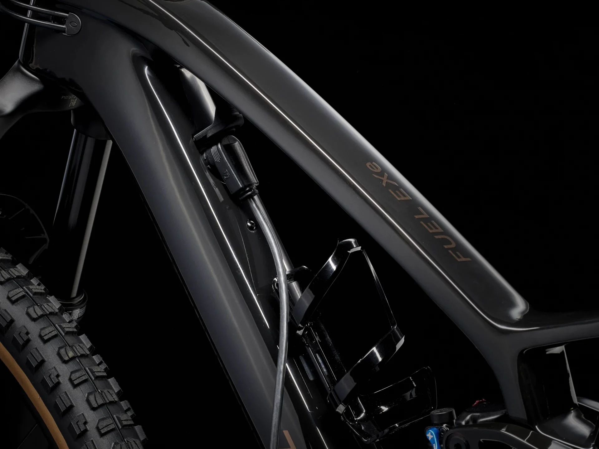 Trek Fuel EXe 9.7 Deep Smoke - Image 3