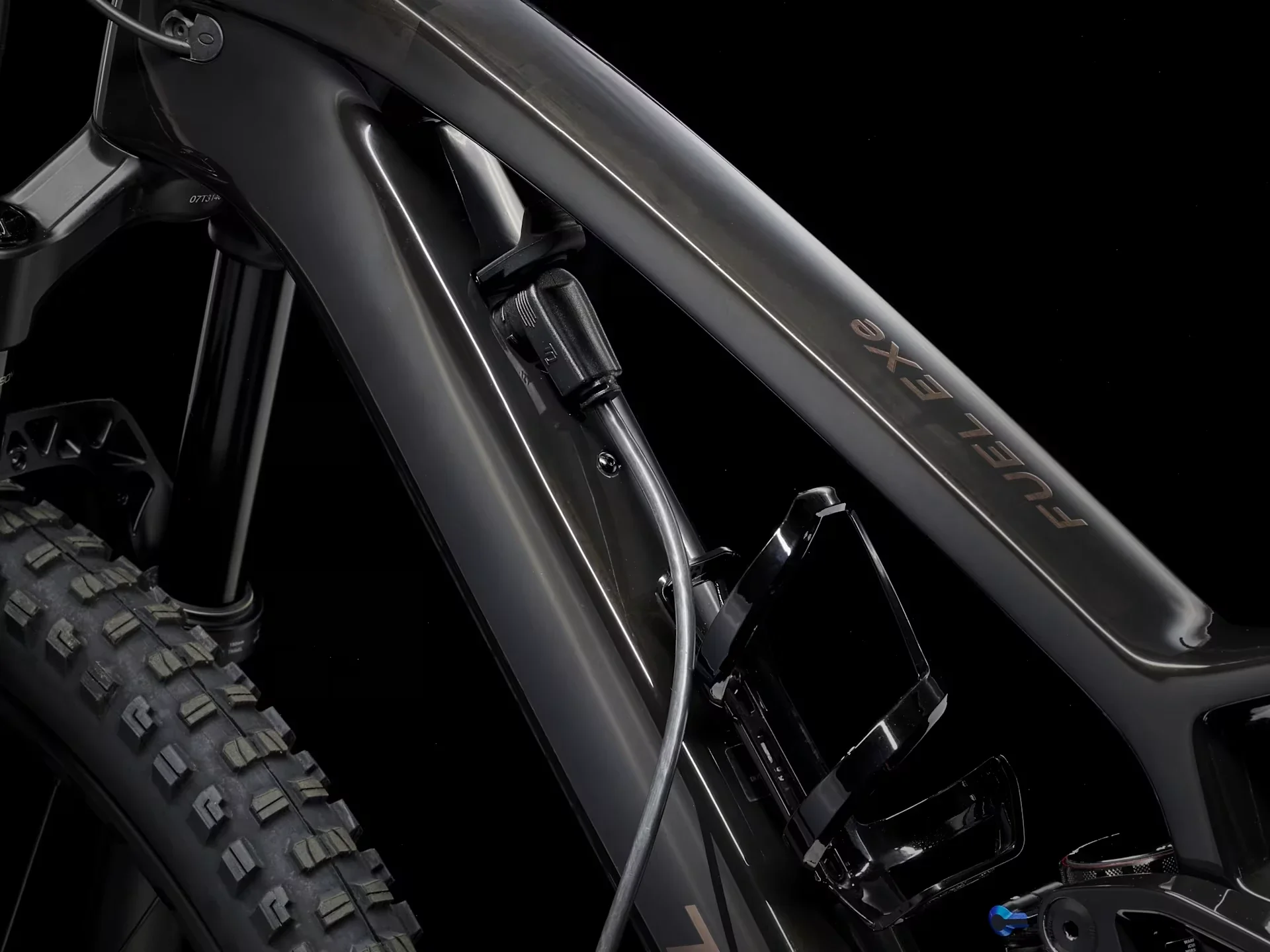 Trek Fuel EXe 9.8 GX AXS T-Type Deep Smoke - Image 5