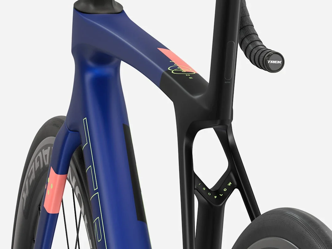 Trek Madone SL 6 Gen 8 Matte Blue/Trek Black/Living Coral 2027 - Image 4