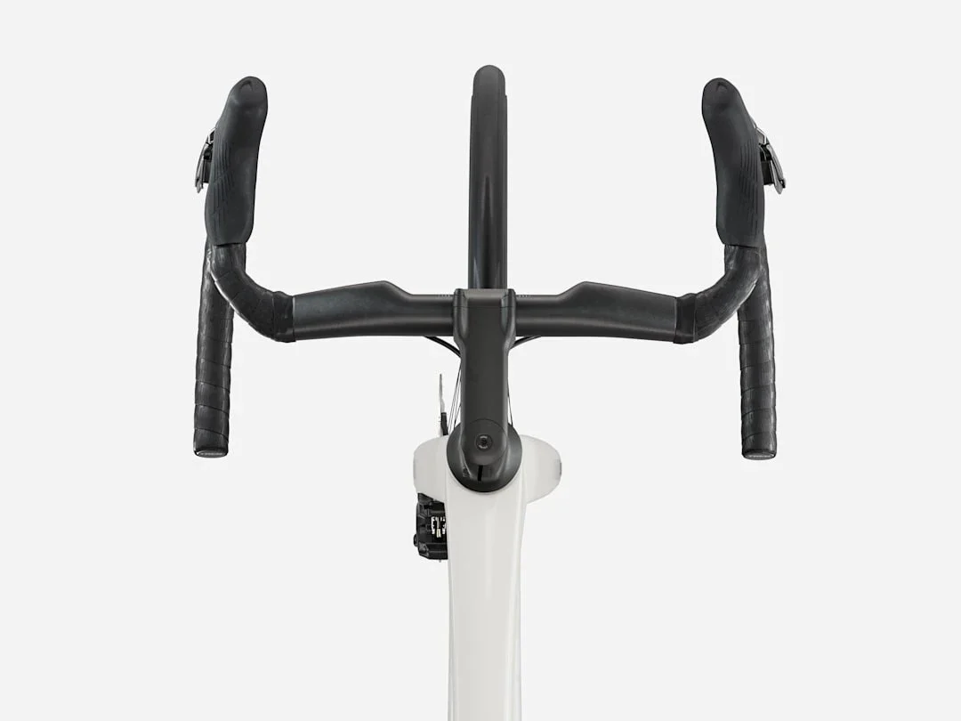 Trek Madone SL 7 Gen 8 Era White 2027 - Image 3