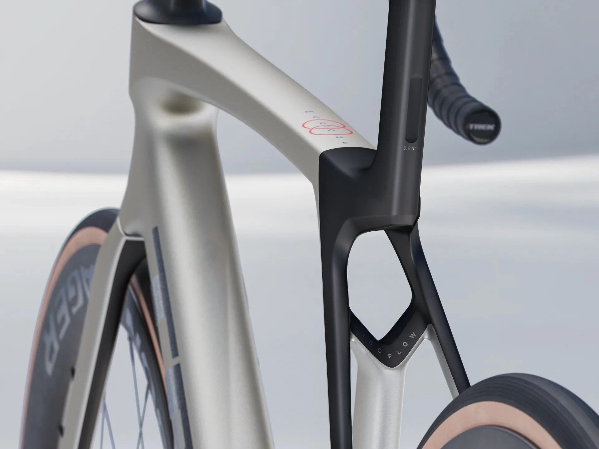 Trek Madone SL 7 Matte Lunar Silver - Image 2