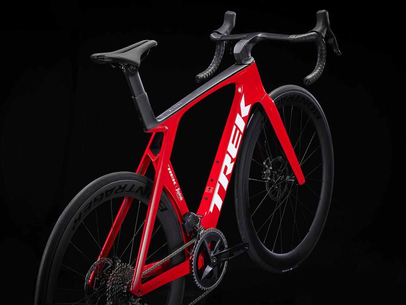 Trek Madone SLR 6 eTap Gen 7 Viper Red - Image 3