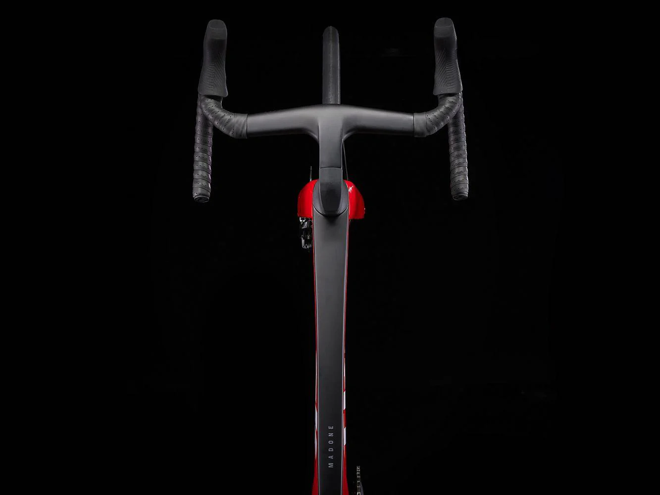 Trek Madone SLR 6 eTap Gen 7 Viper Red - Image 8