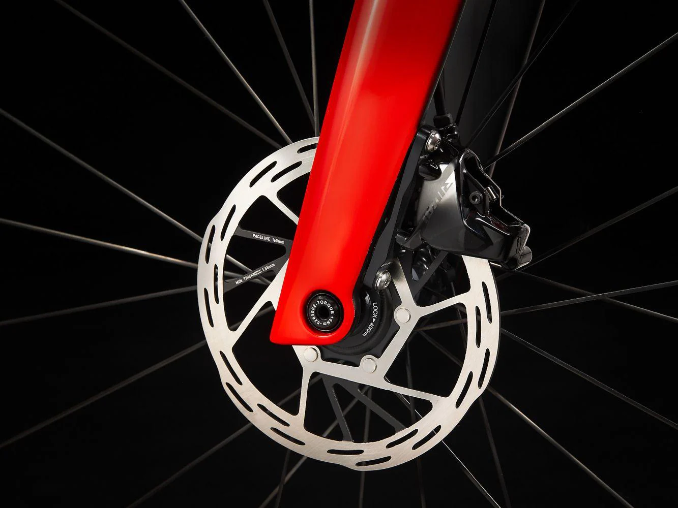 Trek Madone SLR 6 eTap Gen 7 Viper Red - Image 9