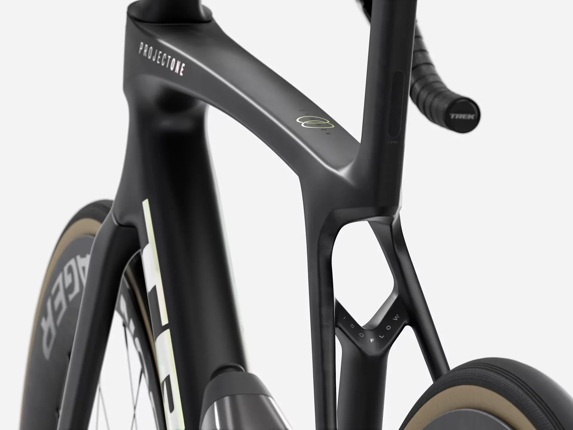 Trek Madone SLR 7 AXS Matte Deep Smoke 2027 - Image 4