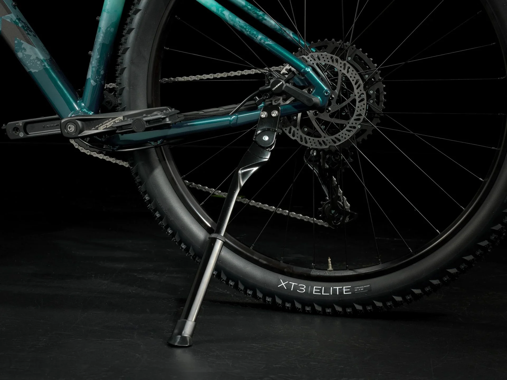 Trek Marlin 6 Miami Green to Dark Aquatic Fa - Image 10