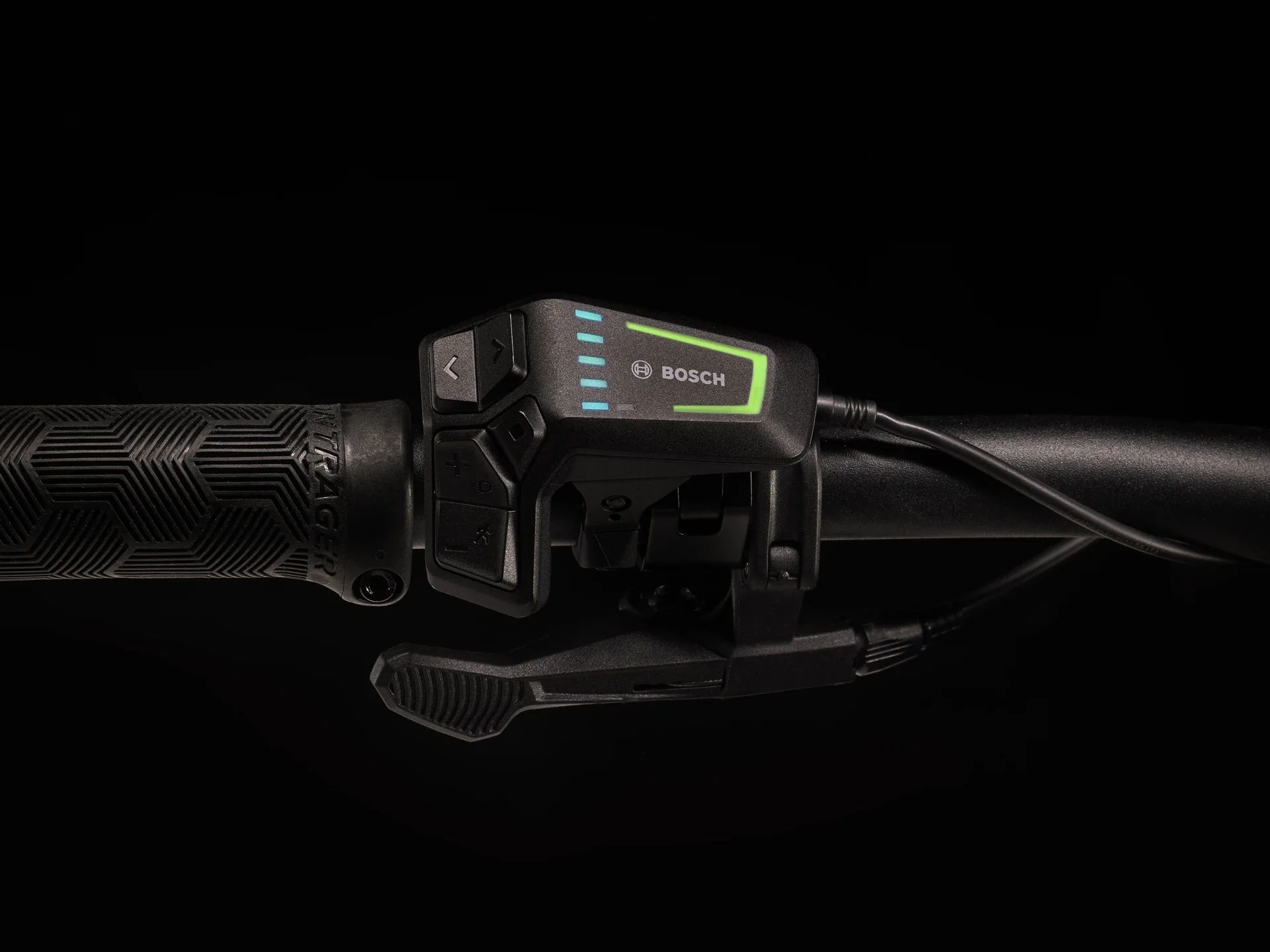 Trek Rail 9.7 Gen 4 Carbon Red Smoke - Image 3