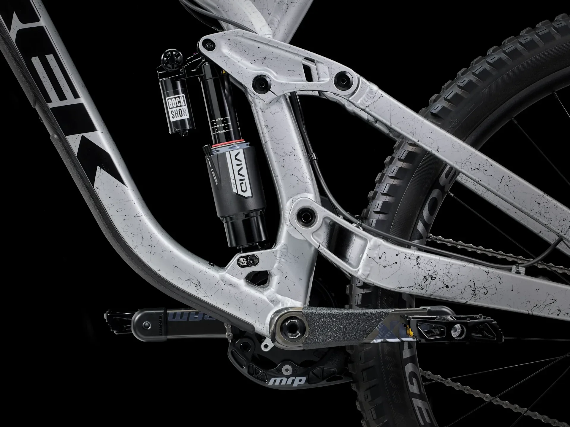 Trek Session 9 Liquid Silver - Image 4