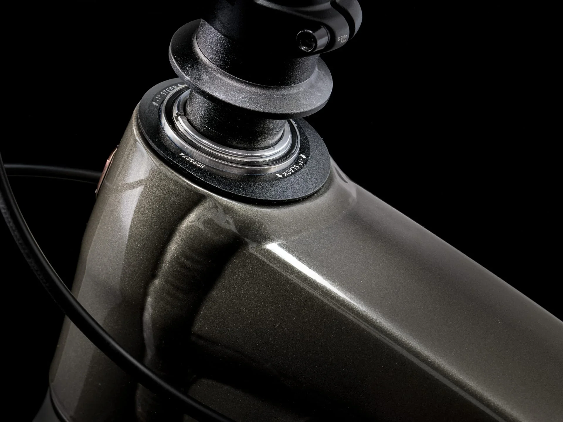 Trek Slash 8 Plasma Grey Pearl - Image 8