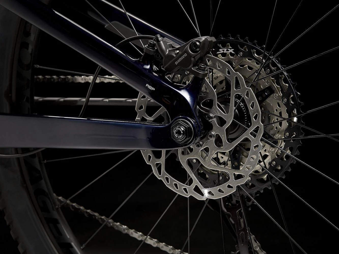 Trek Slash 9.7 Carbon Blue Smoke/Trek Black - Image 7